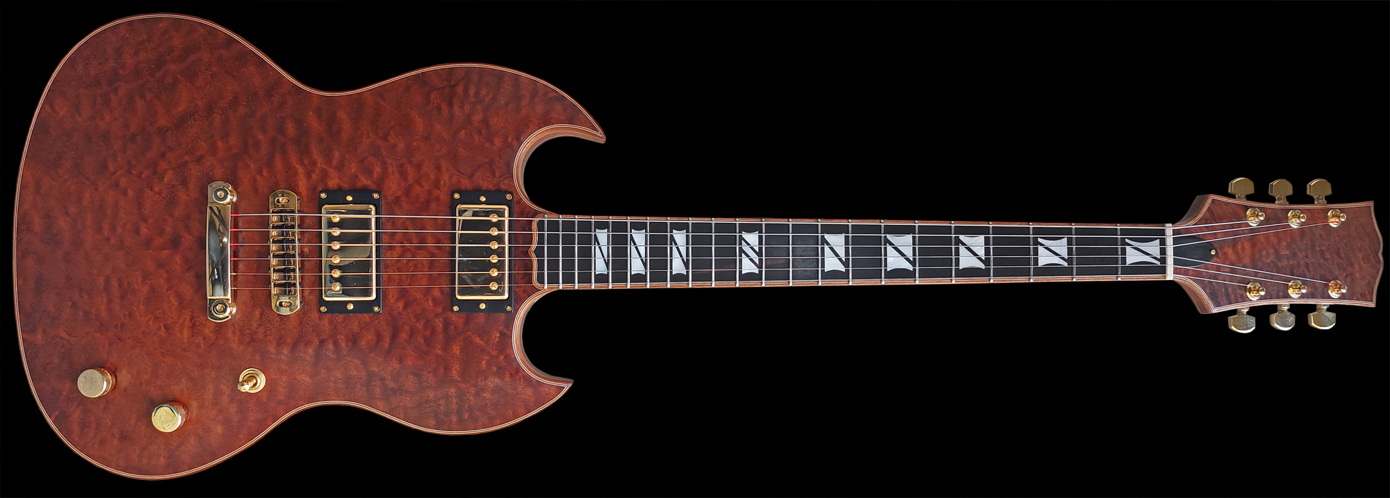 #115, SG model elektrische gitaar, gemaakt van gekruld mahonie hout, met gouden hardware en een ebben houten toets. Vooraanzicht.